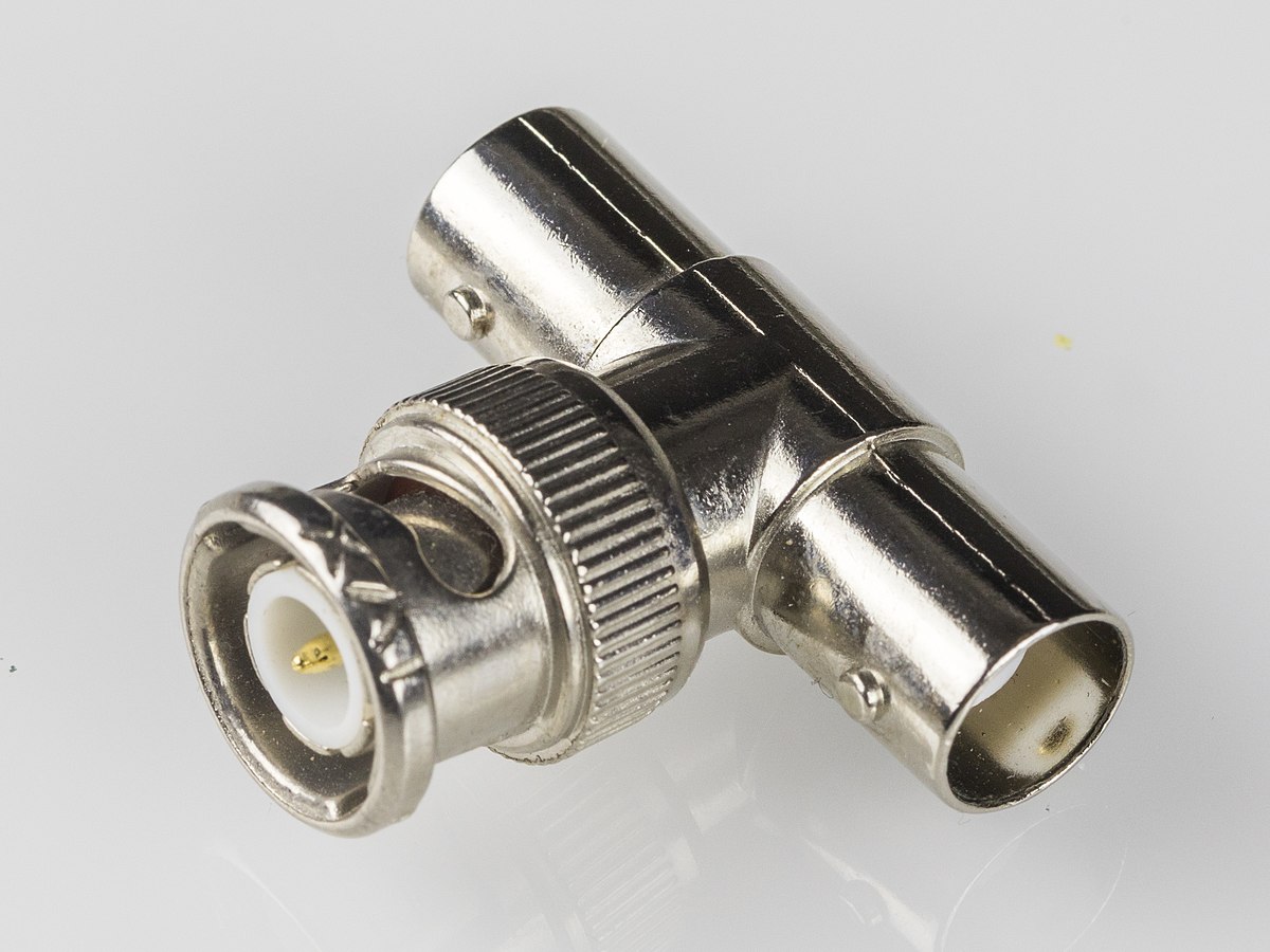 1200px-BNC_Tee_connector_for_10BASE2.jpg